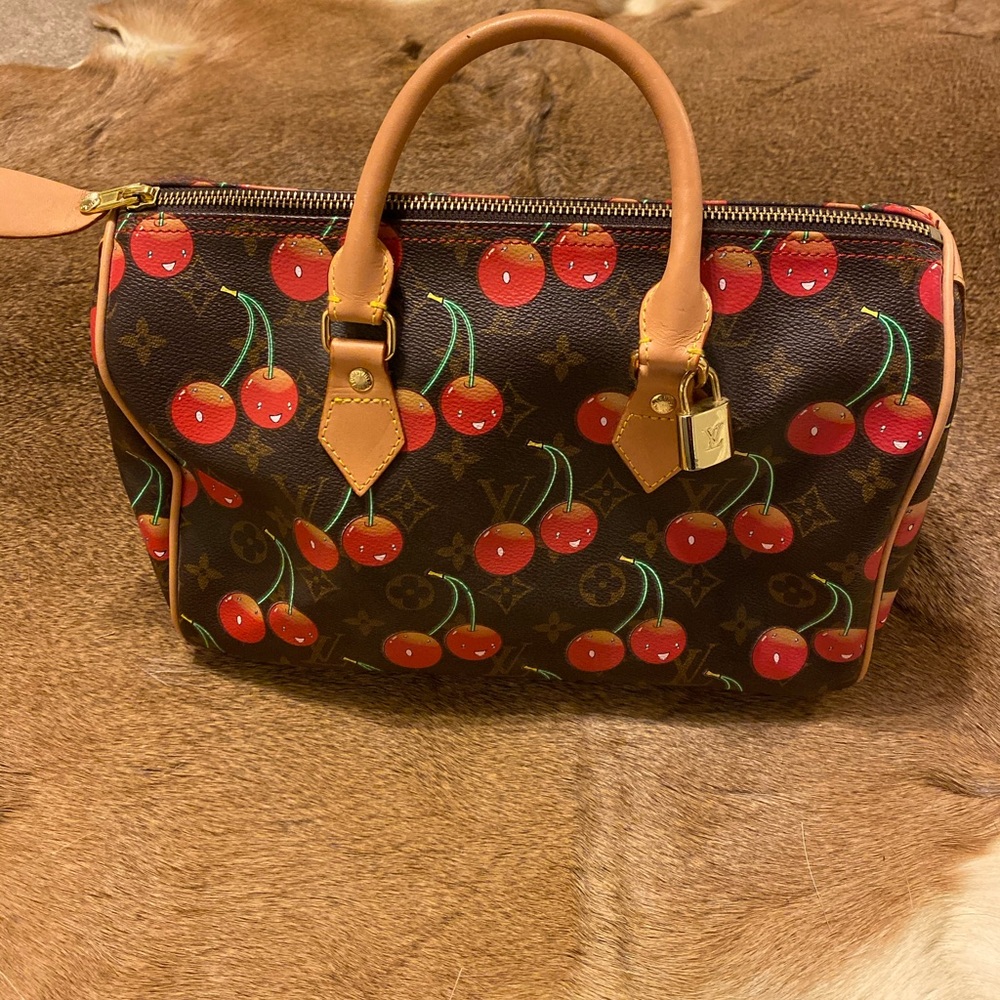 Hand bag